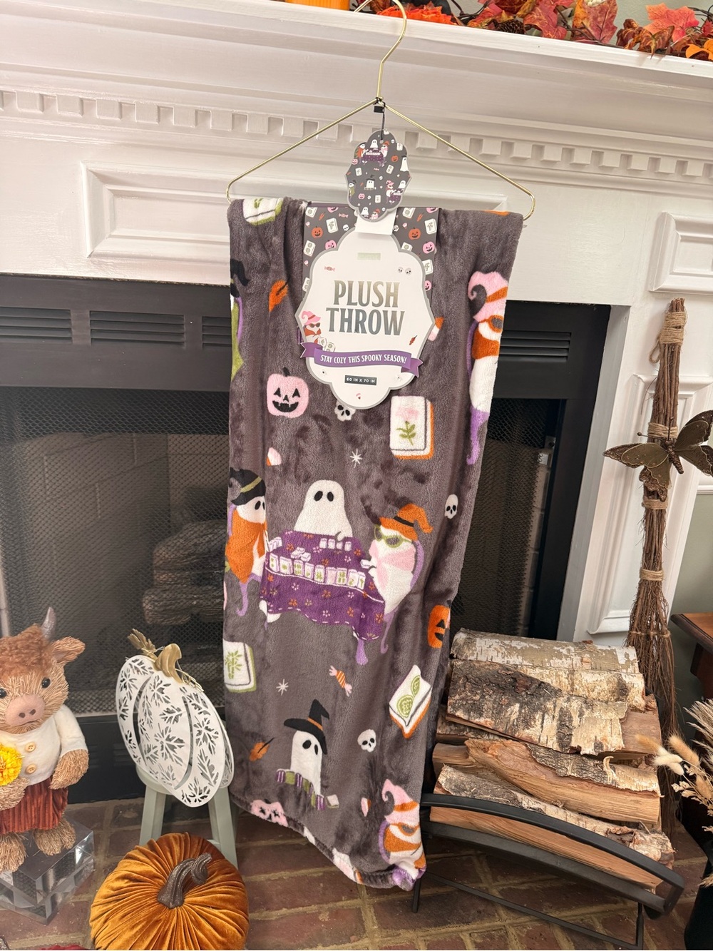 Viral Mahjong Ghosts Halloween Throw Blanket - Gray